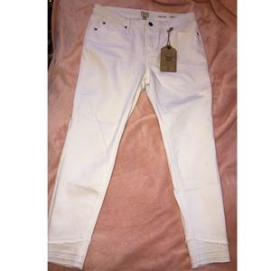 True Craft, Ankle Skinny